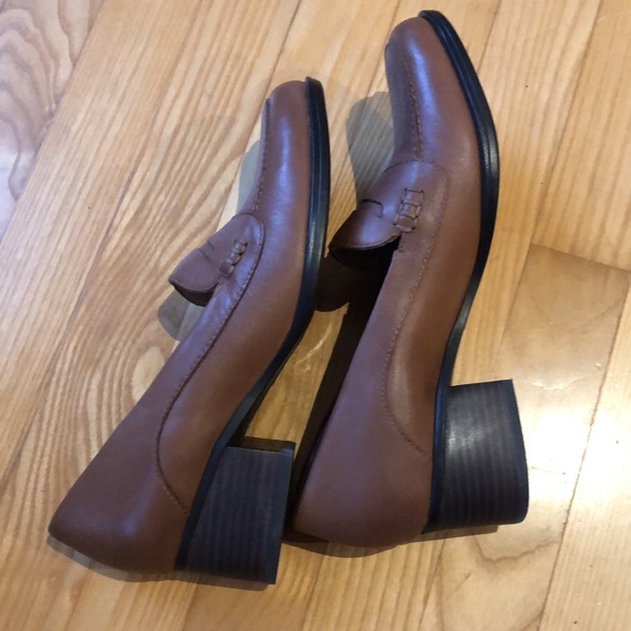 Naturalizer never worn block heel penny loafers - Picture 5 of 7